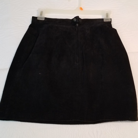 Black suede pencil skirt  Junior size 3 - Picture 2 of 4
